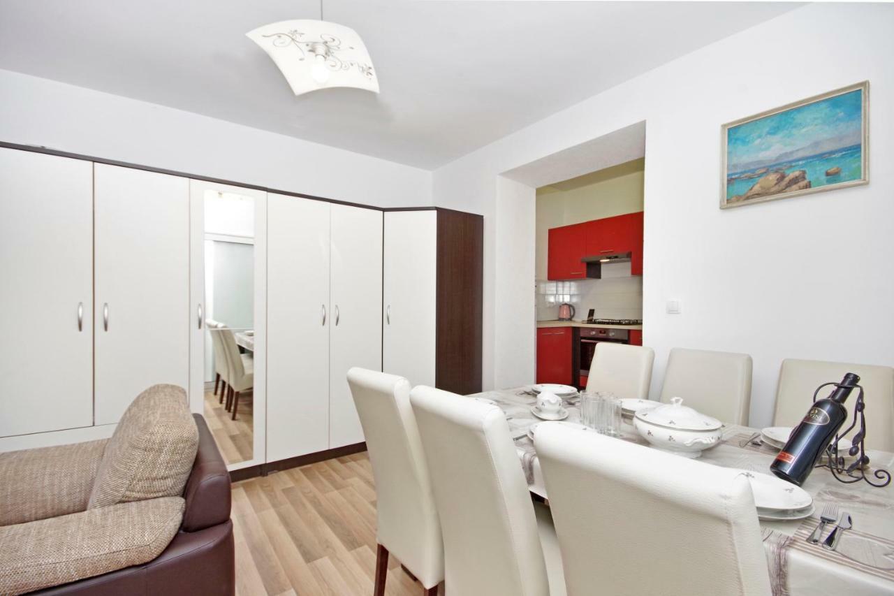 Apartments Andela Макарска Экстерьер фото